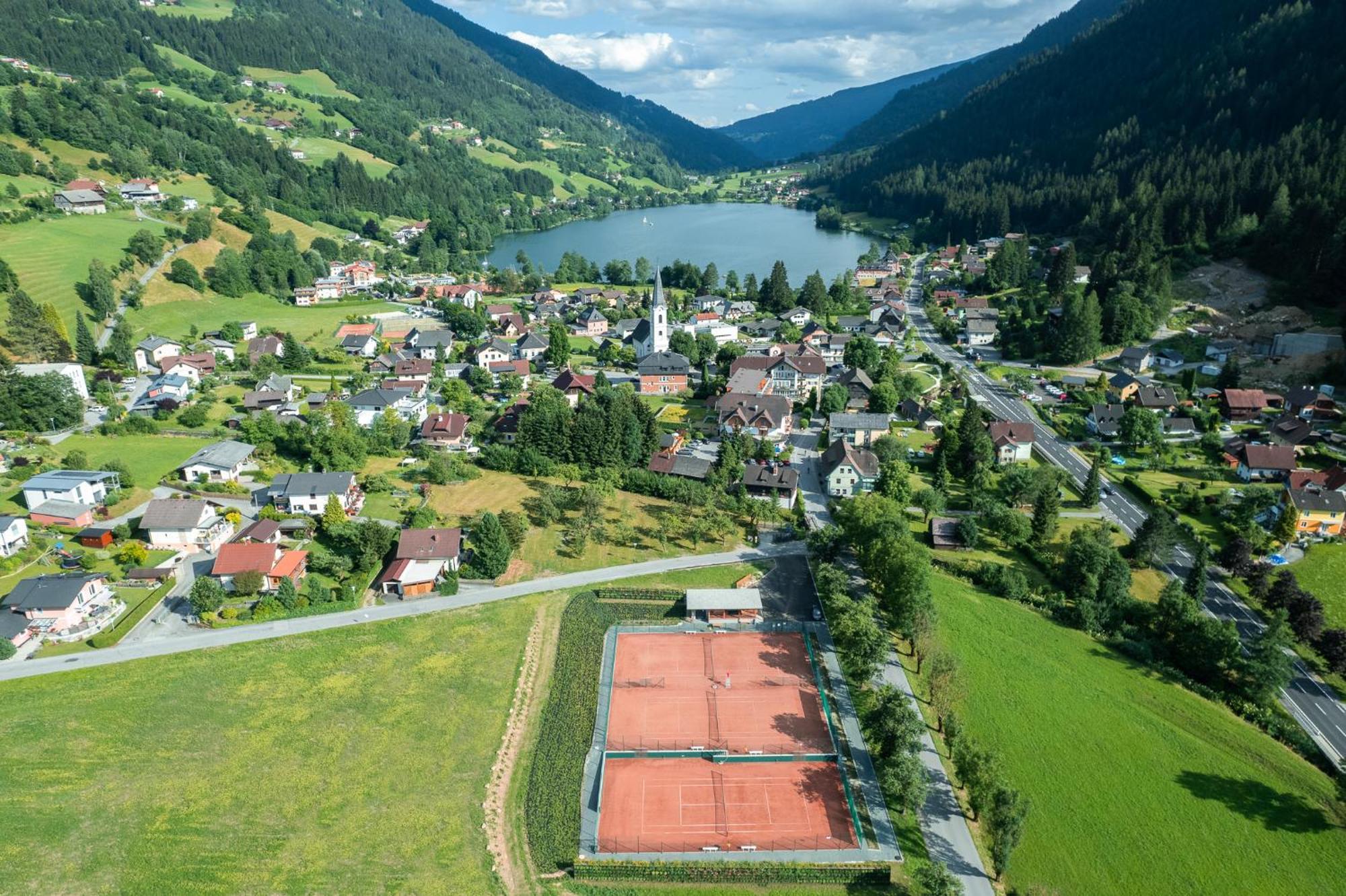 Hotel Alte Post Feld am See Luaran gambar